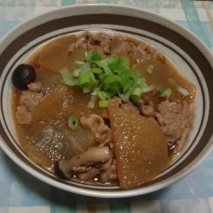 しめじプラスで作りました。大根に調味料がよくしみて、ご飯がすすむ味で美味しかったです。